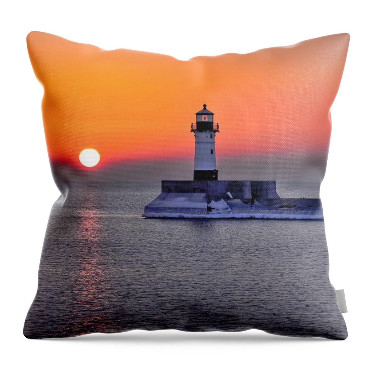  Lake Superior Throw Pillow featuring the photograph Duluth Harbor North Breakwater Lighthouse by Susan Rydberg