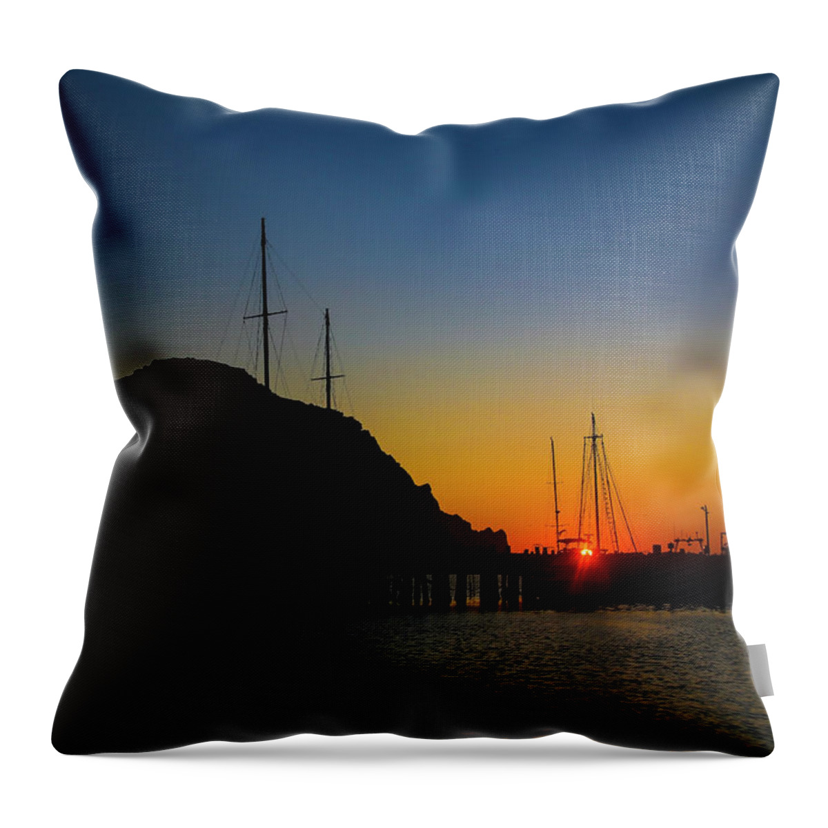 Sunset Morro Bay Throw Pillow featuring the photograph End Of The Day Morro Bay by Garry Gay