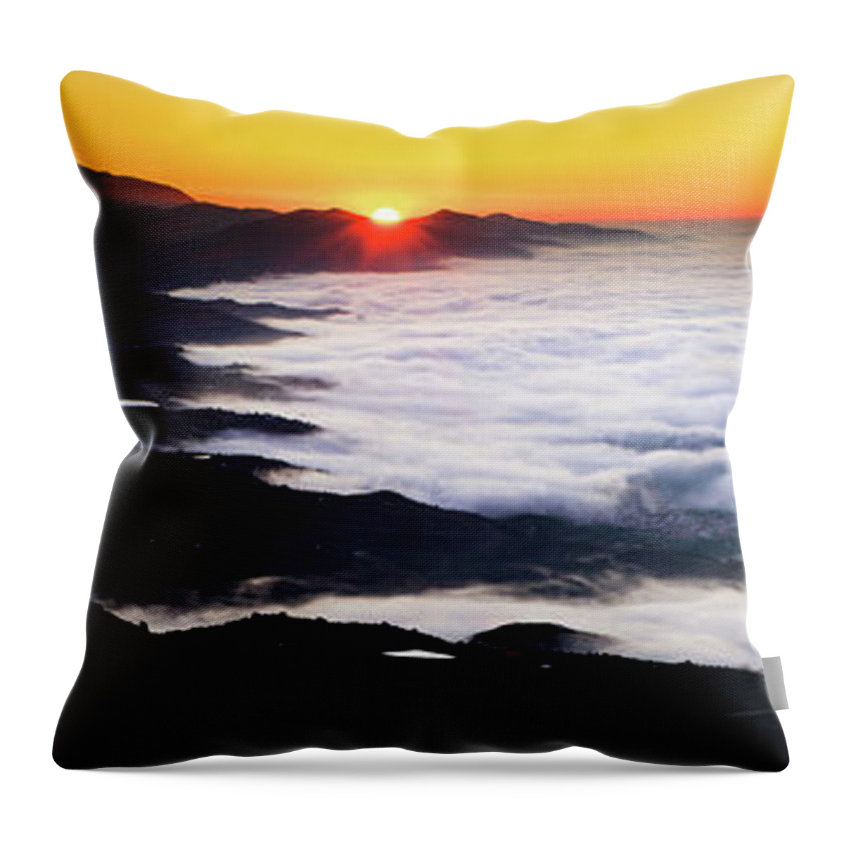 Niebla Throw Pillow featuring the photograph Fog bank by Gary Browne