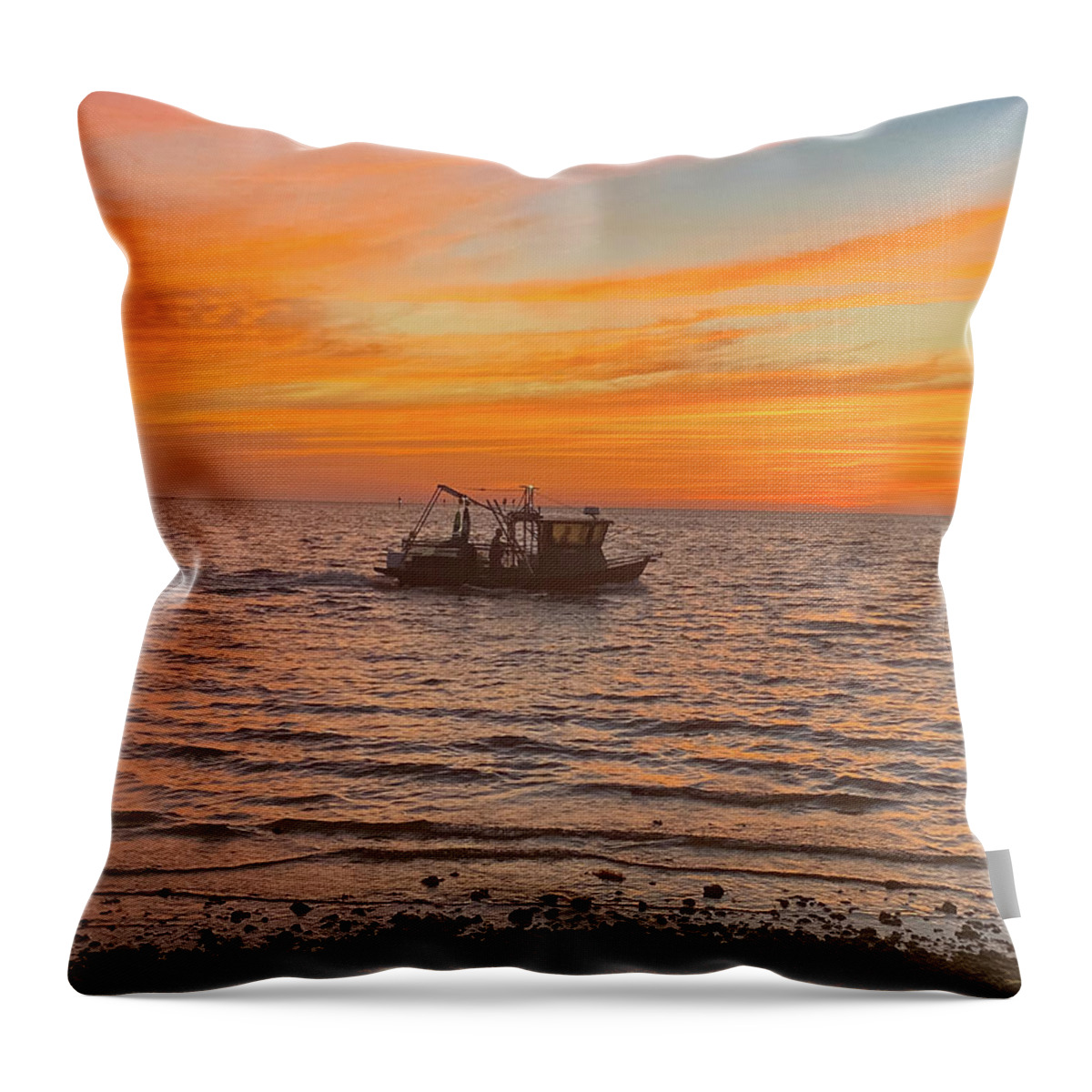 Hudson Beach Throw Pillow featuring the photograph Hudson Beach Sunset by Rick Redman
