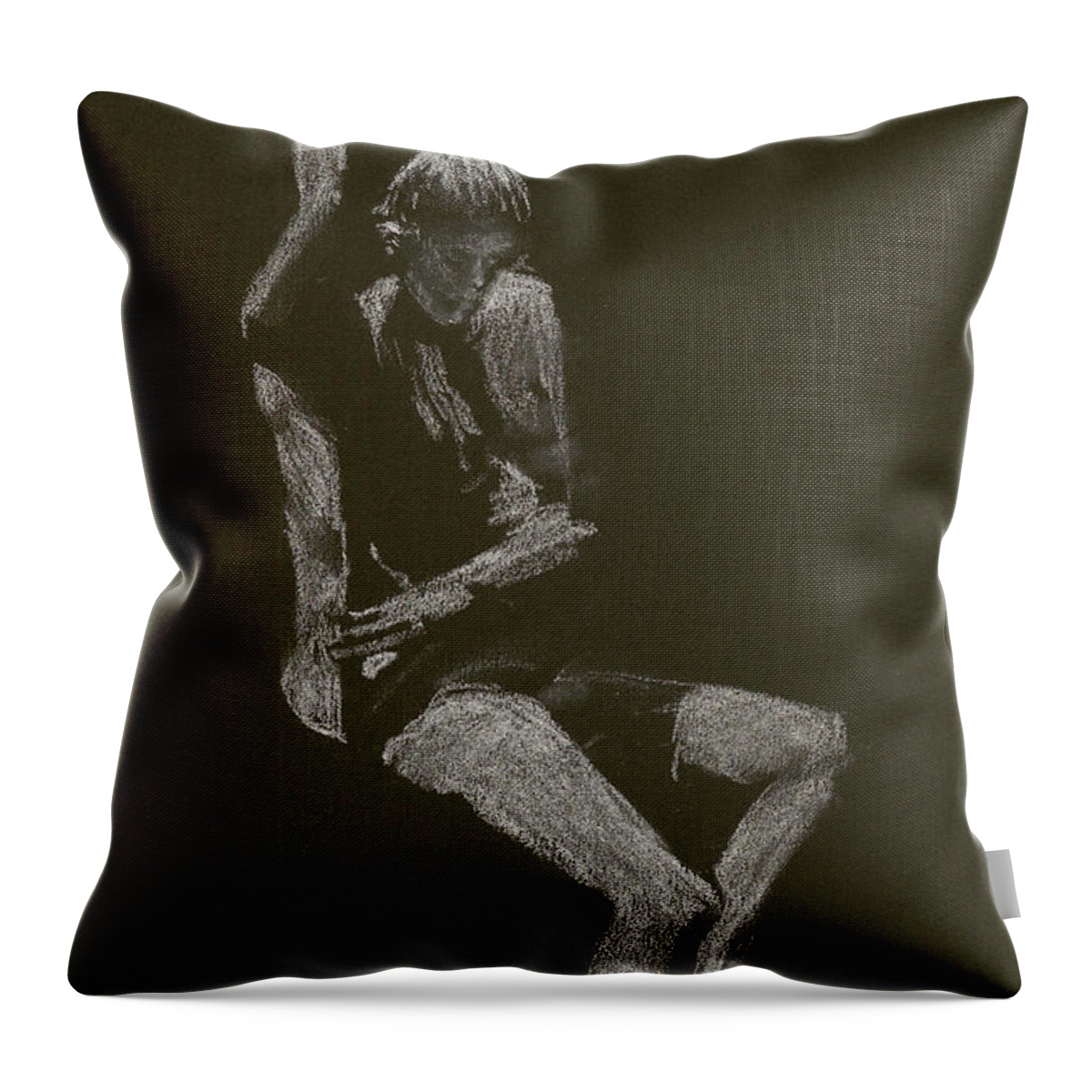 Modell Throw Pillow featuring the drawing Kroki 2014 10 04_12 Figure Drawing White Chalk by Marica Ohlsson
