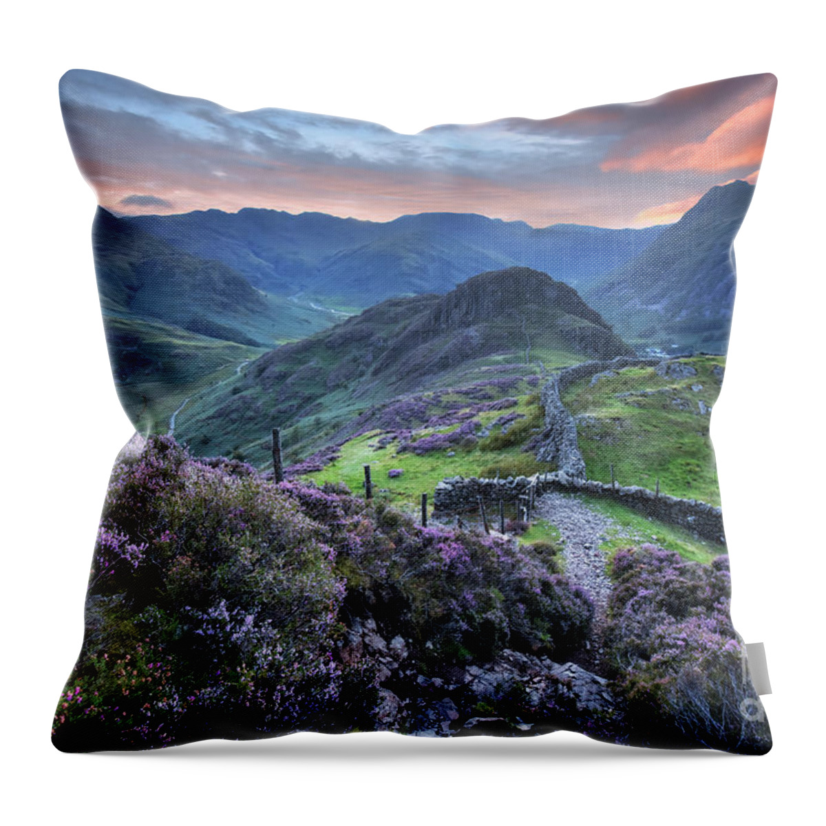 Sky Throw Pillow featuring the photograph Lingmoor Fell 4.0 by Yhun Suarez