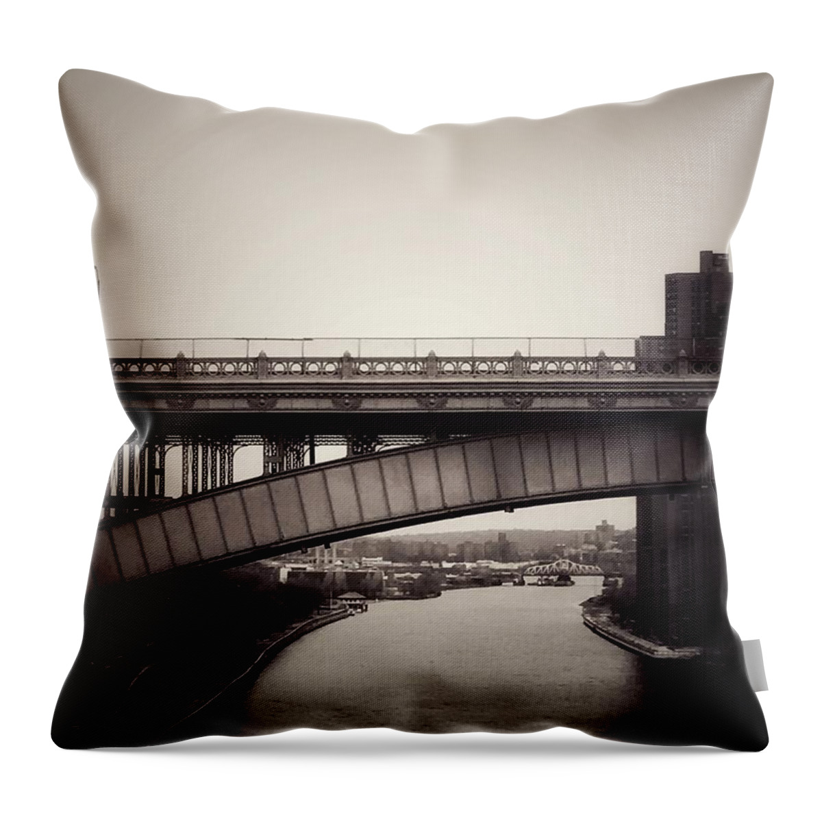 Bridge Throw Pillow featuring the photograph Link by Canessa Thomas