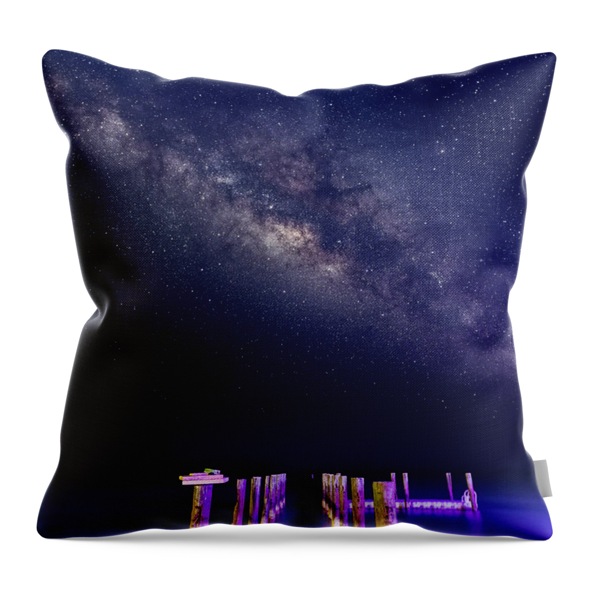 Marathon Throw Pillow featuring the photograph Marathon Milky Way II by David Hart
