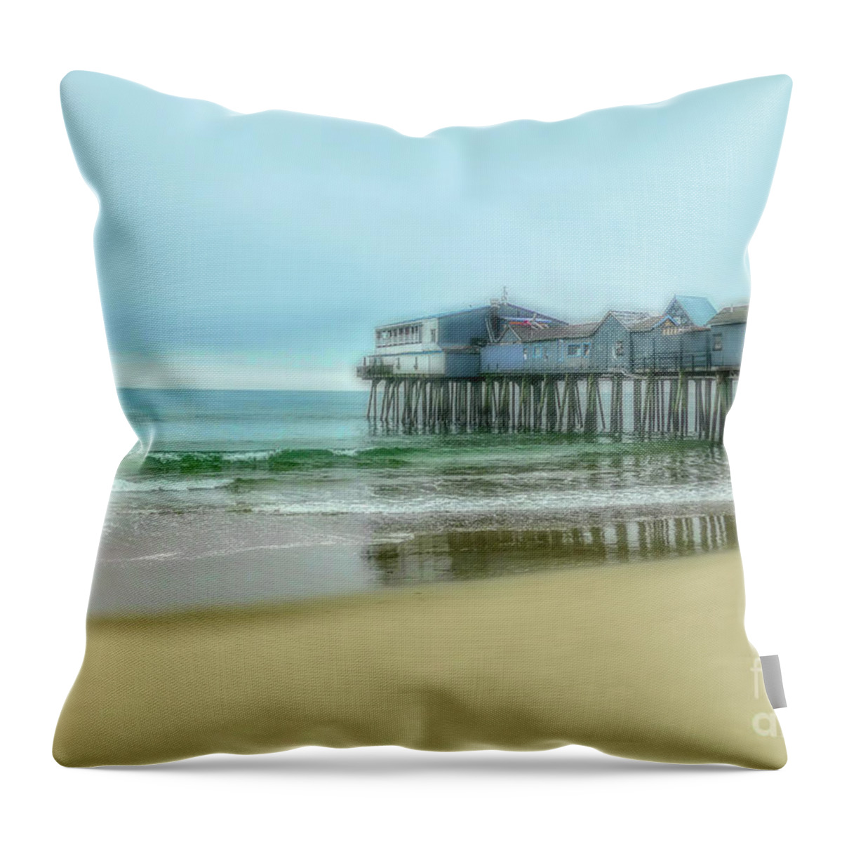 Old Orchard Beach Throw Pillow featuring the photograph Quiet Morning by Amy Dundon