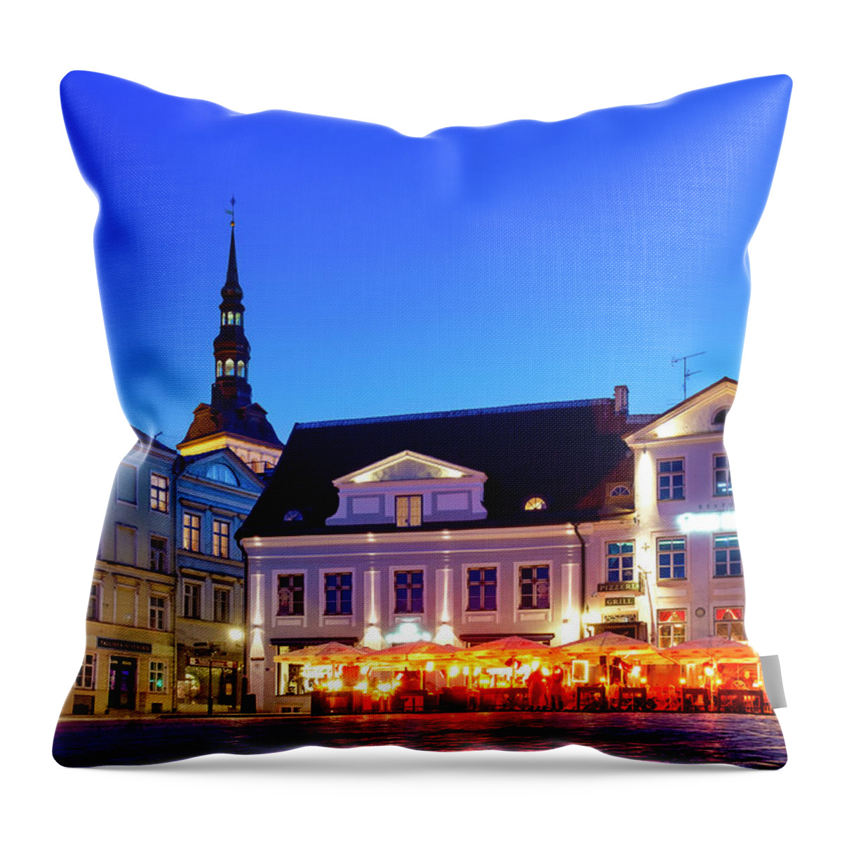 Tallinn Throw Pillow featuring the photograph Raekoja plats by Fabrizio Troiani