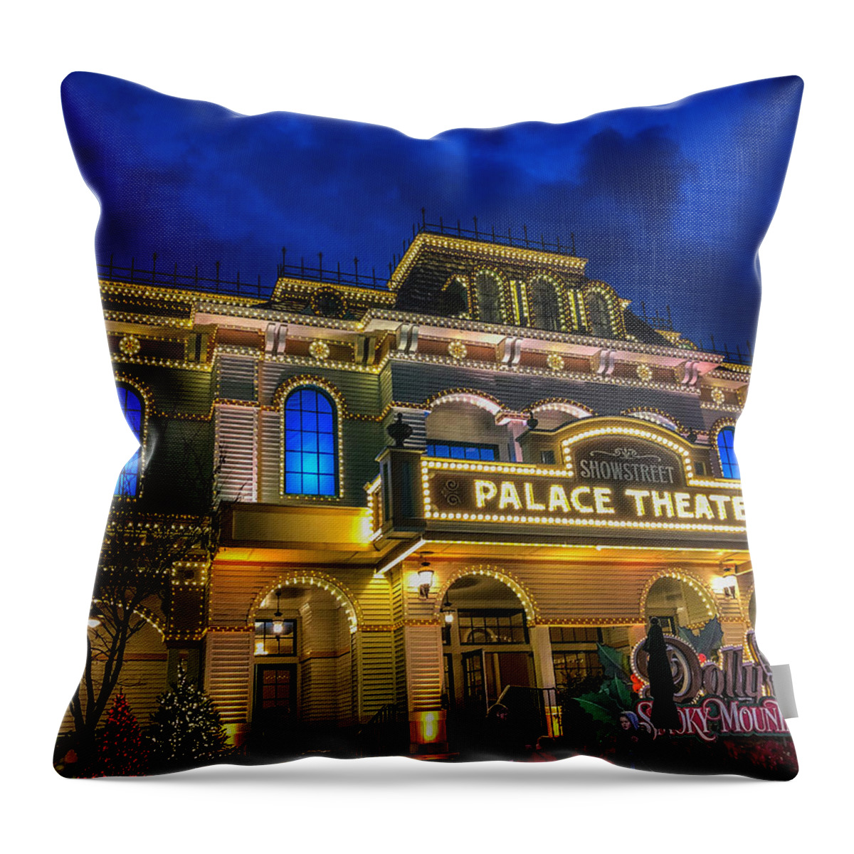 Christmas Throw Pillow featuring the photograph Smoky Mountain Christmas by Richie Parks