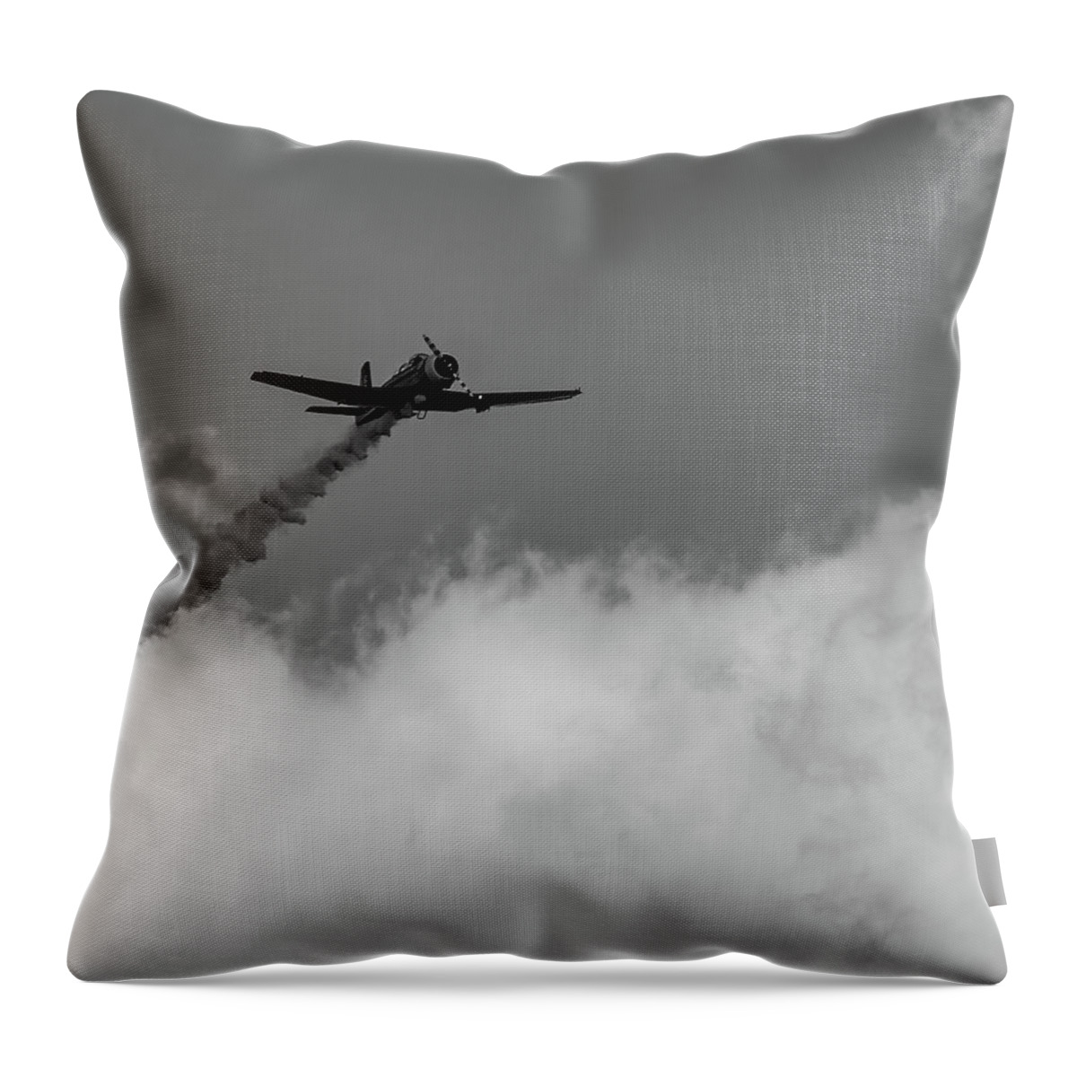 North American Aviation Snj-5 Throw Pillow featuring the photograph Snj 5 -bw002 by Flees Photos