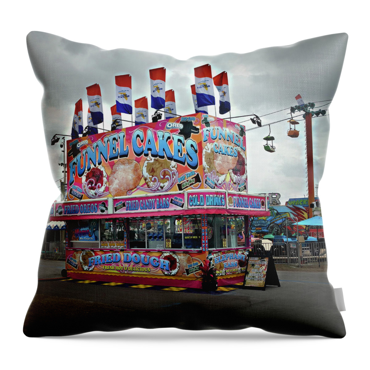 Mighty Sight Studio Throw Pillow featuring the photograph Solitaire by Steve Sperry