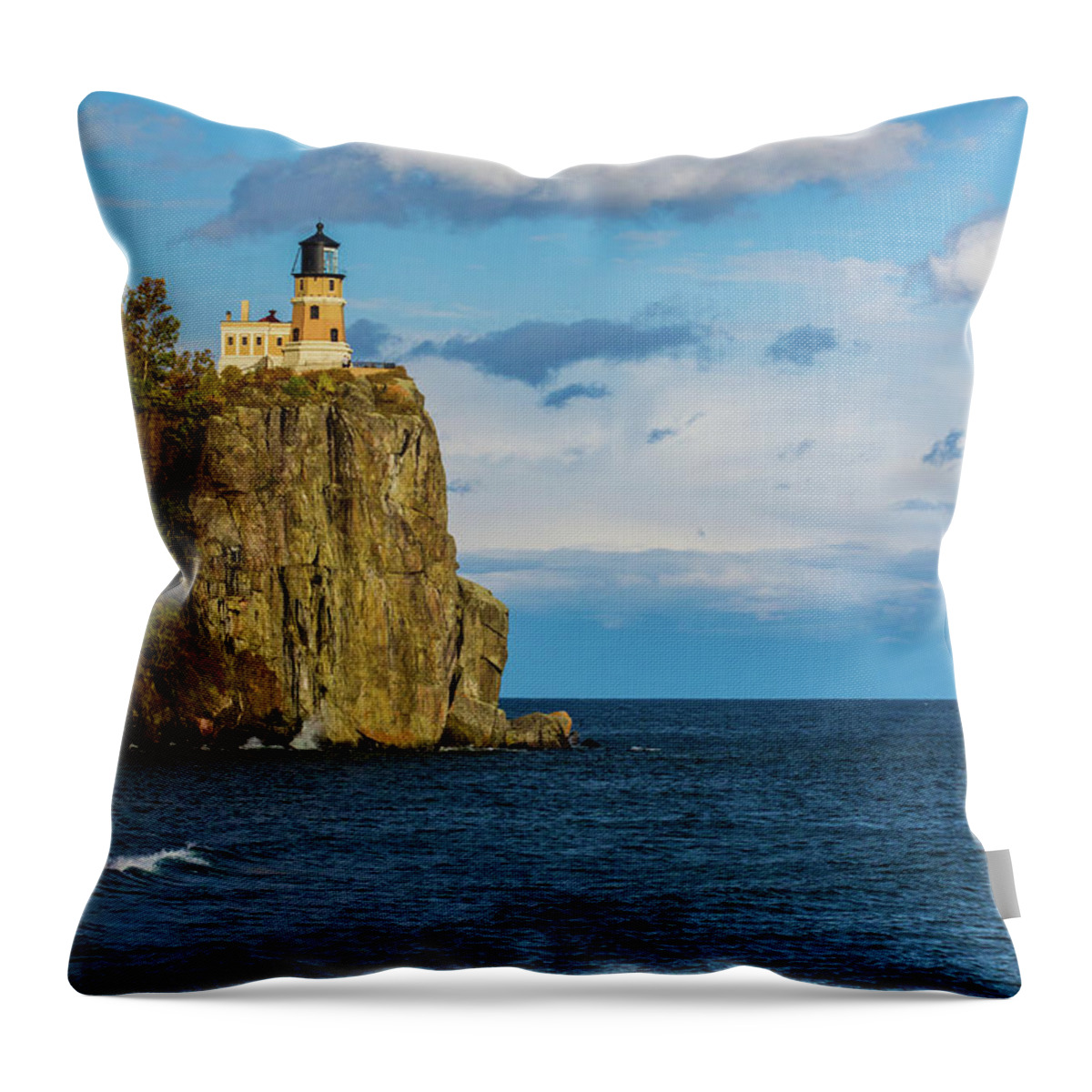 Split Rock Lighthouse Throw Pillow featuring the photograph Split Rock Lighthouse 5 by Jana Rosenkranz