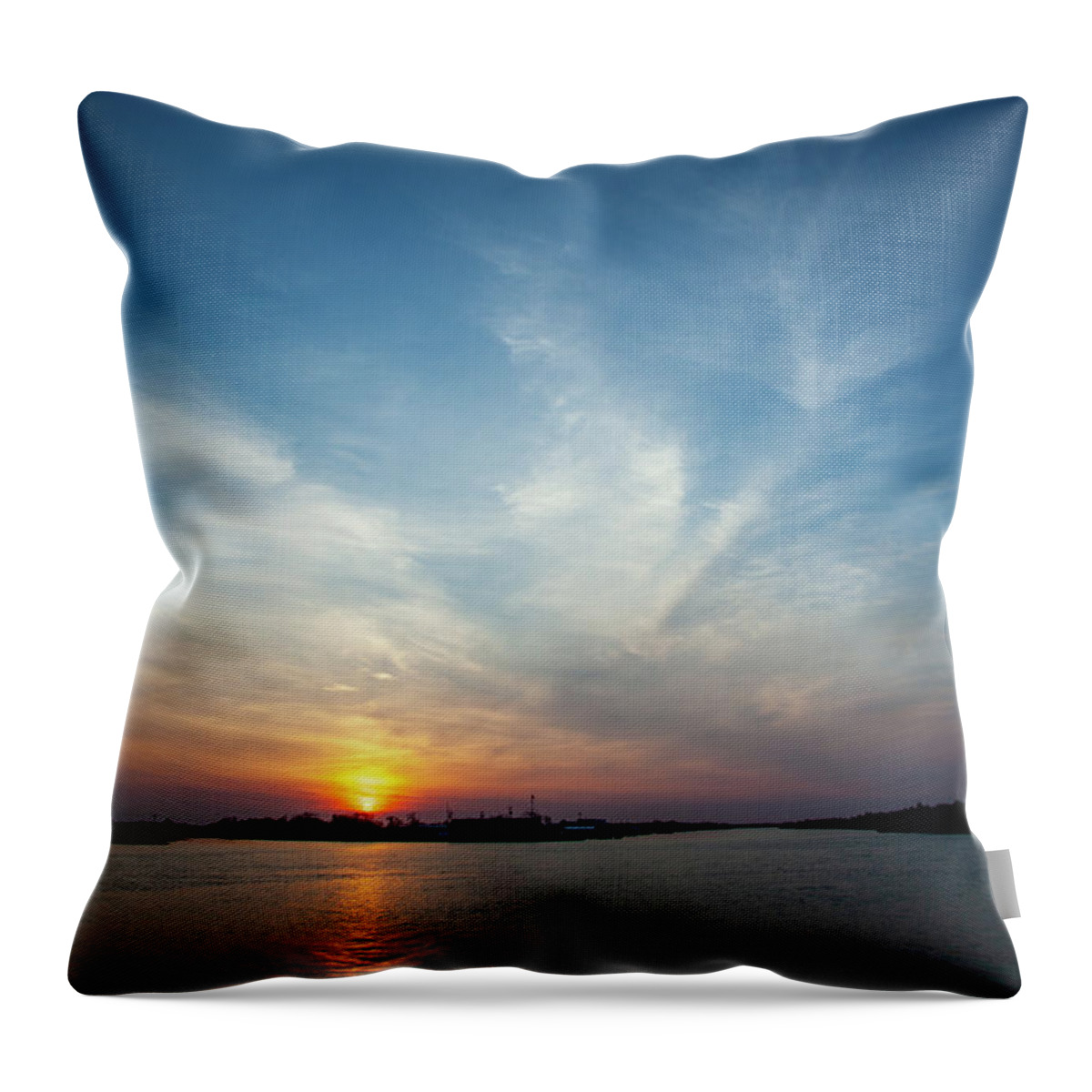 Lewes Delaware Throw Pillow featuring the photograph Sunset At Lewes by Karol Livote