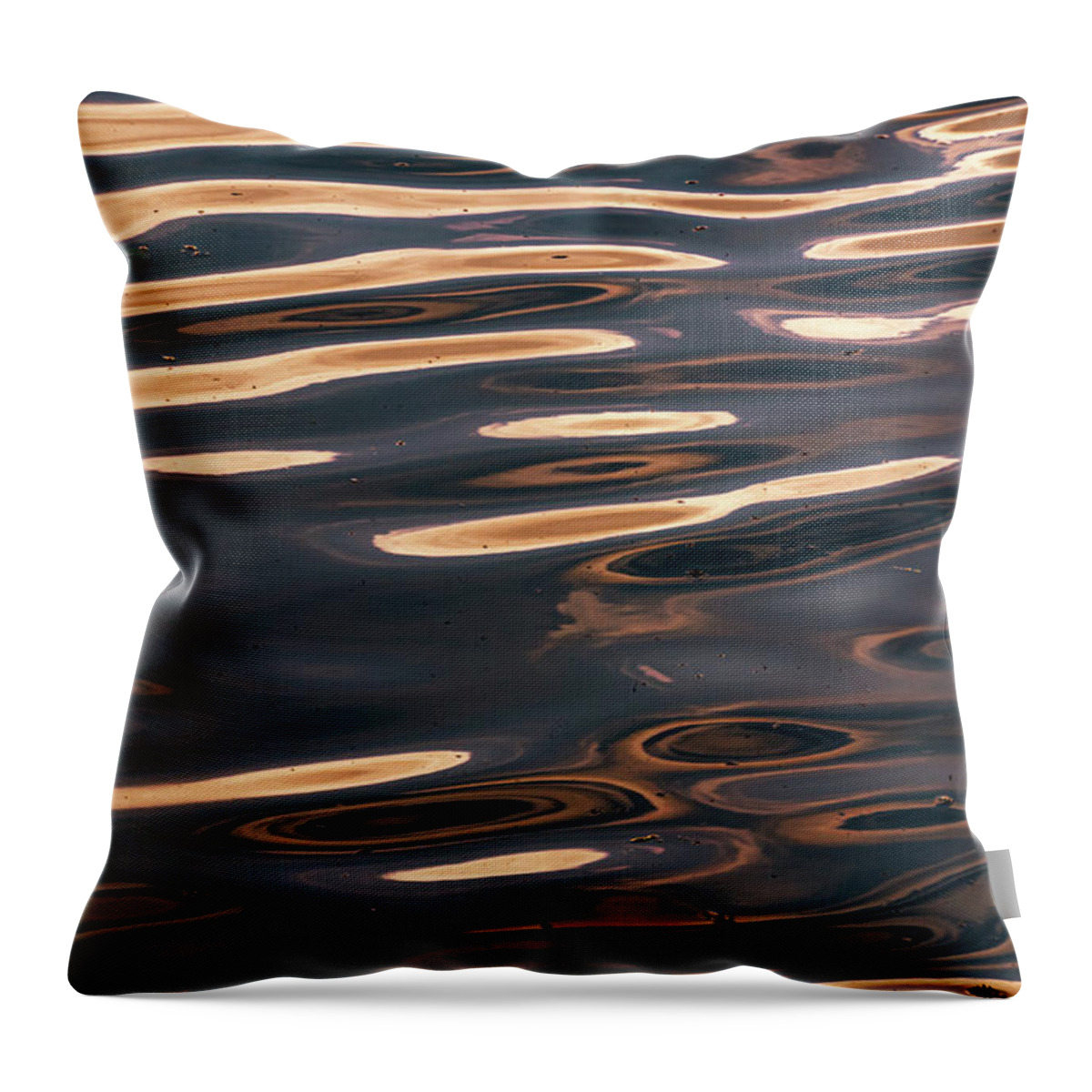 Bond Lake Throw Pillow featuring the photograph Sunset in the Waves by Rick Nelson