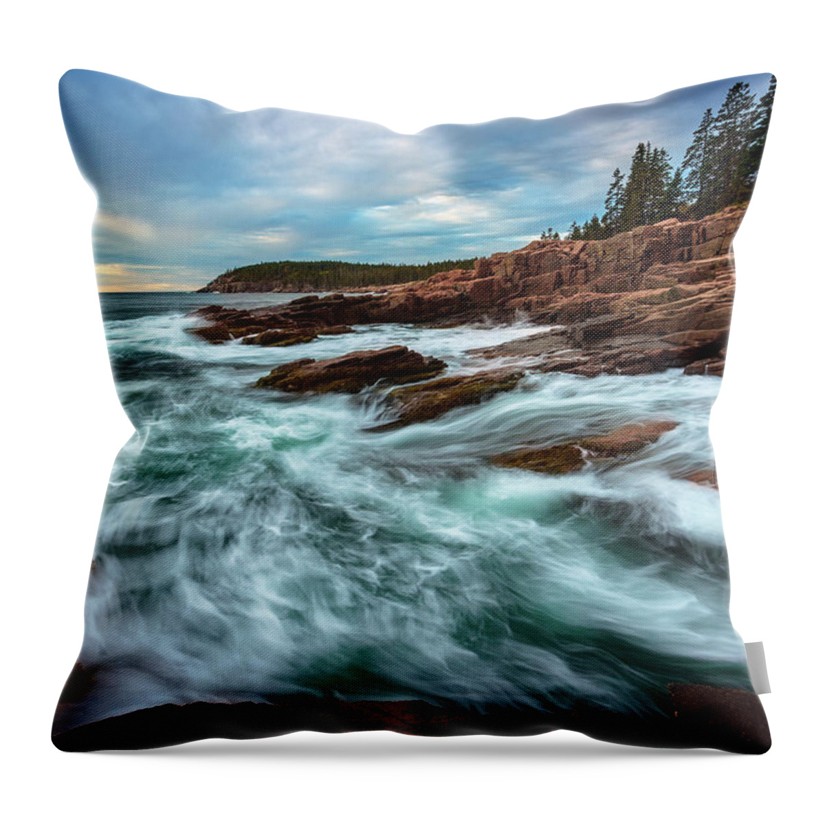 Maine Throw Pillow featuring the photograph Thunder Hole Waves by Gary Johnson