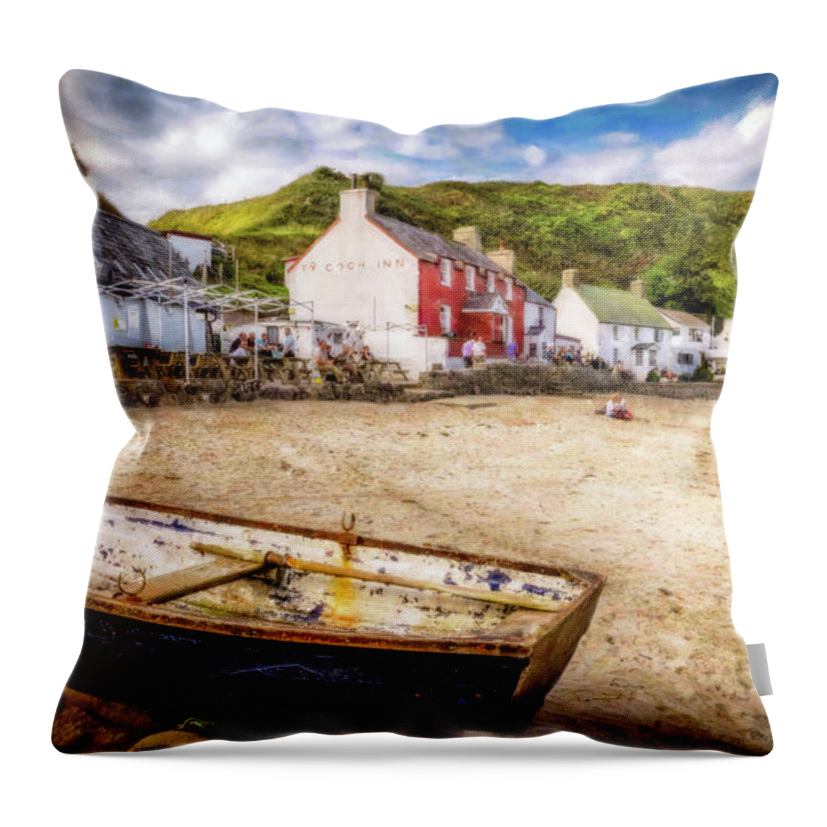 Ty Coch Throw Pillow featuring the photograph Ty Coch Inn Morfa Nefyn by Adrian Evans