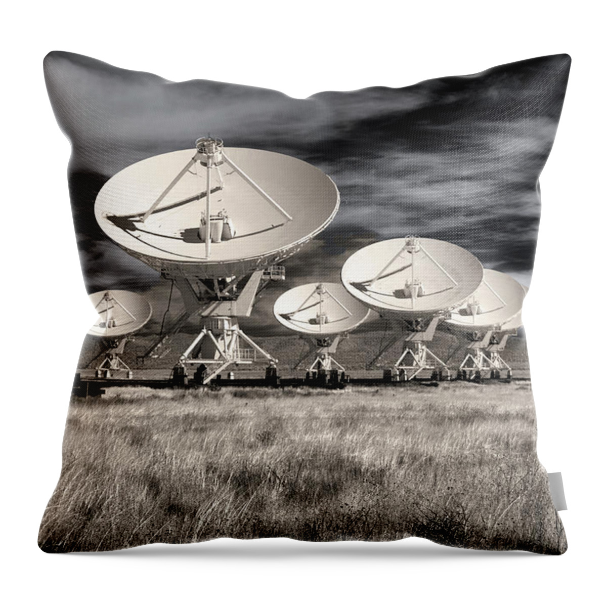 Very Large Array Throw Pillow featuring the photograph Very Large Array Infrared by Martin Konopacki