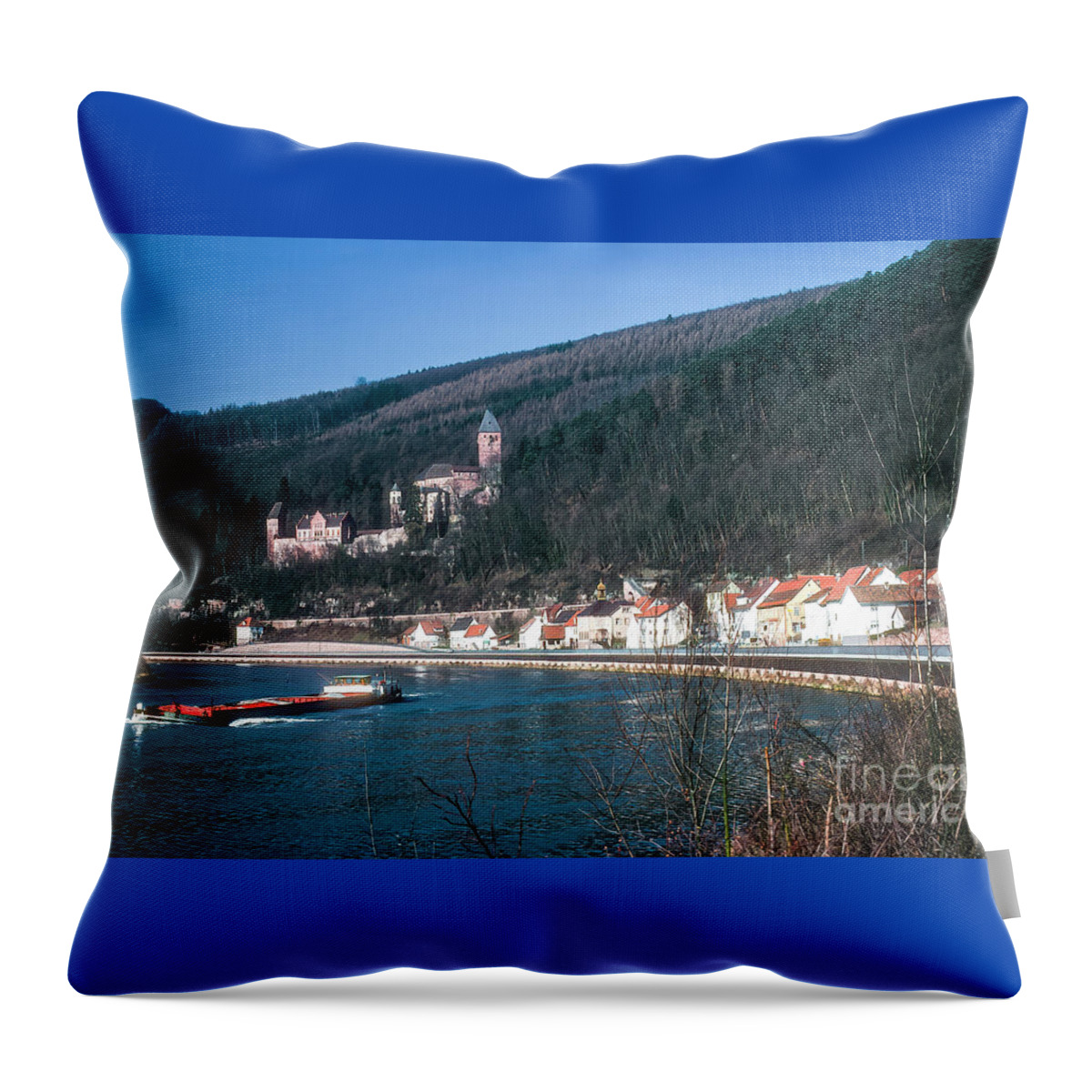 Zwingenberg Castle Throw Pillow featuring the photograph Zwingenberg Castle by Bob Phillips