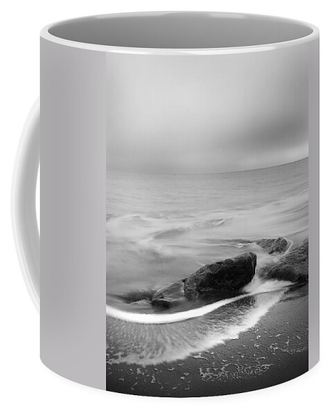Sea Coffee Mug featuring the photograph Lwv50002 by Lee Winter