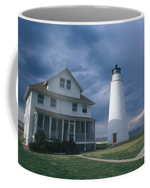 Lighthouse Coffee Mug featuring the photograph Cove Point Lighthouse, Md #2 by Bruce Roberts