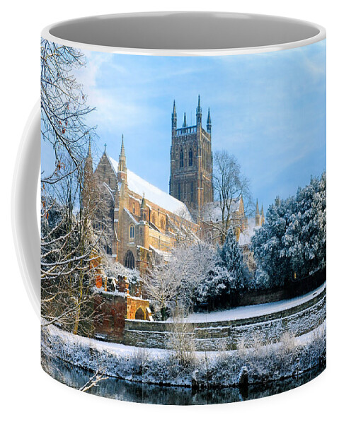 Cathedral Coffee Mug featuring the photograph Worcester Cathedral by Roy Pedersen