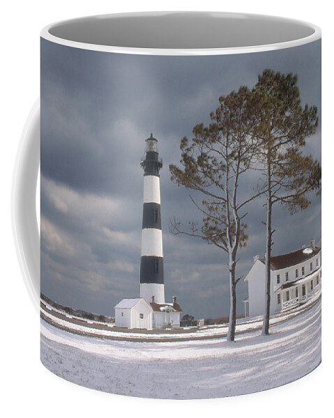 North Carolina Coffee Mug featuring the photograph Bodie Island Lighthouse #9 by Bruce Roberts