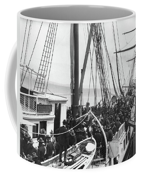 1898 Coffee Mug featuring the photograph Spanish-american War, 1898 #9 by Granger