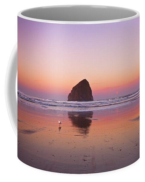 Oregon Coffee Mug featuring the photograph A Beautiful Morning by Darren White