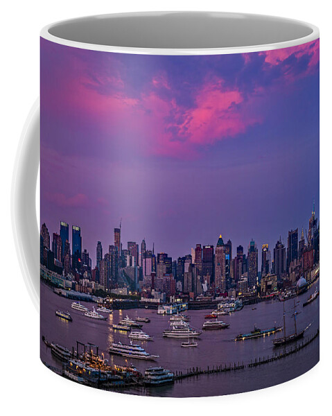 Manhattan Coffee Mug featuring the photograph A Spectacular New York City evening by Susan Candelario
