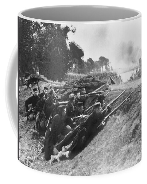 1910's Coffee Mug featuring the photograph Belgian Soldiers In Ambush by Underwood Archives