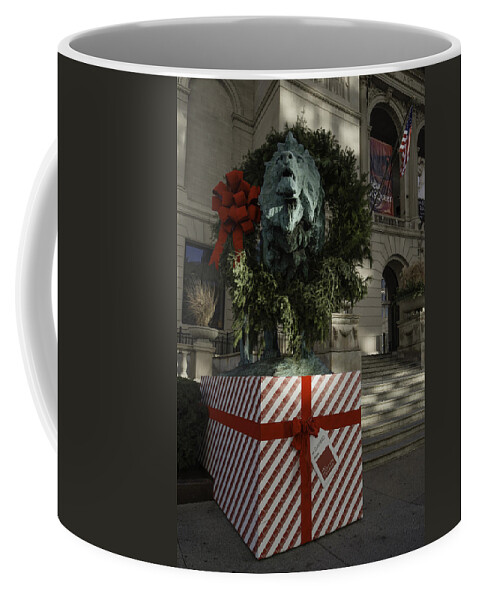 Art Coffee Mug featuring the photograph Chicago Art Institute Lion by Sebastian Musial