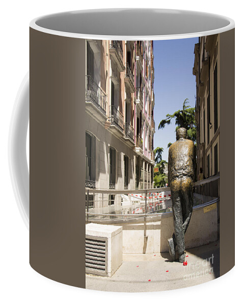 Statue Coffee Mug featuring the photograph Copper statue en Madrid by Stefano Piccini