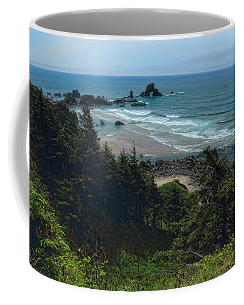 Pacific Northwest Coffee Mug featuring the photograph Crashing Waves by Dale Kauzlaric