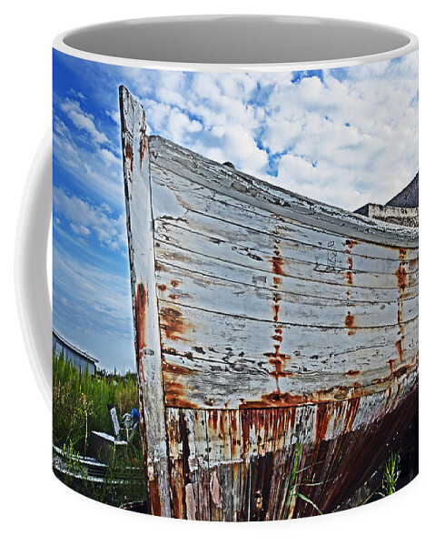 Chesapeake Deadrise Coffee Mug featuring the photograph Derelict Workboat in Greenbackville by Bill Swartwout