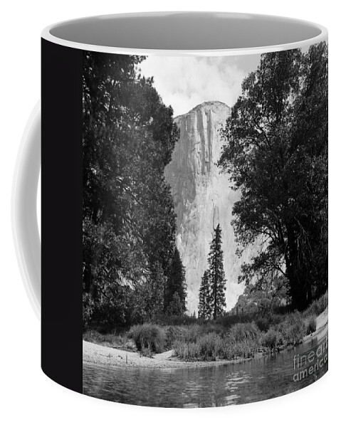 El Capitan Coffee Mug featuring the photograph El Capitan Yosemite by Riccardo Mottola