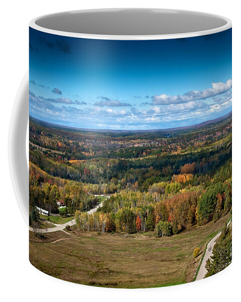Fall Landscape Coffee Mug featuring the photograph Falls Glory by Gwen Gibson