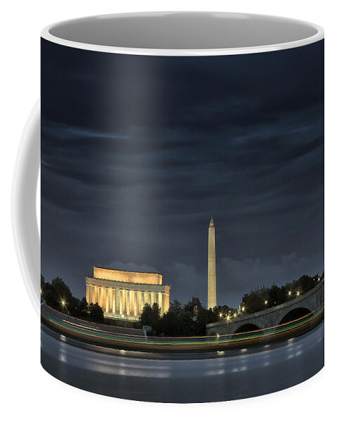 Washington Coffee Mug featuring the photograph Floating By by Robert Fawcett