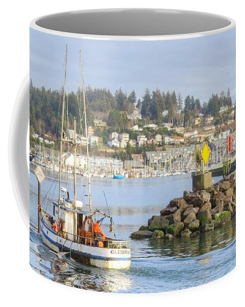 Sky Coffee Mug featuring the photograph HomeBound 0023 by Kristina Rinell