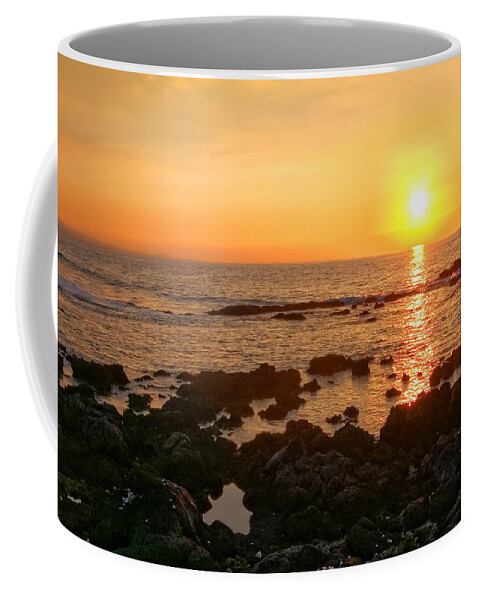 Hawaii Coffee Mug featuring the photograph Lava Rock Beach by Lars Lentz