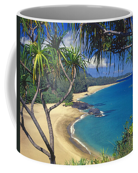 Lumahai Beach Coffee Mug featuring the photograph Lumahai Beach by Ed Cooper Photography