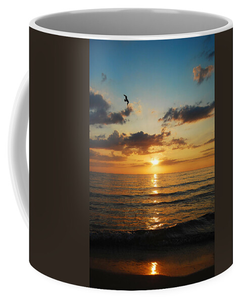  Coffee Mug featuring the photograph Lwv30059 by Lee Winter