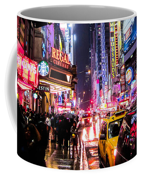 Night Coffee Mug featuring the photograph New York City Night by Nicklas Gustafsson