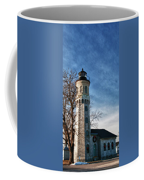 Lighthouse Coffee Mug featuring the photograph Old Fort Niagara Lighthouse 4478 by Guy Whiteley