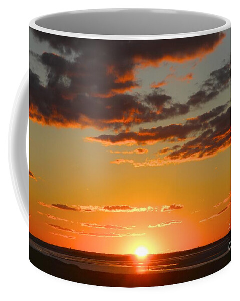 Sinking Sun Coffee Mug featuring the photograph Sinking sun by Jim Gillen