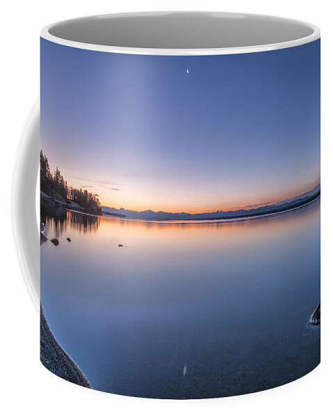 Horizontal Coffee Mug featuring the photograph So Quiet by Jon Glaser