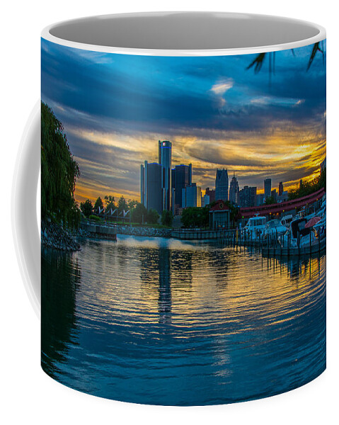 Detroit Coffee Mug featuring the photograph Sunset at the docks by Pravin Sitaraman