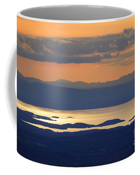 Green Mountains Coffee Mug featuring the photograph Sunset over Lake Champlain by Don Landwehrle