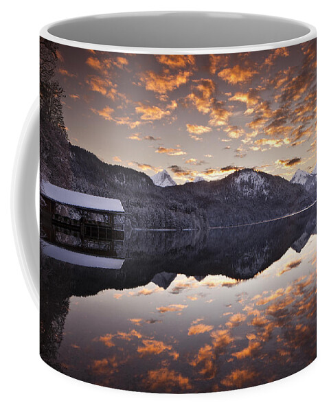 Water Coffee Mug featuring the photograph The hut by the lake by Jorge Maia