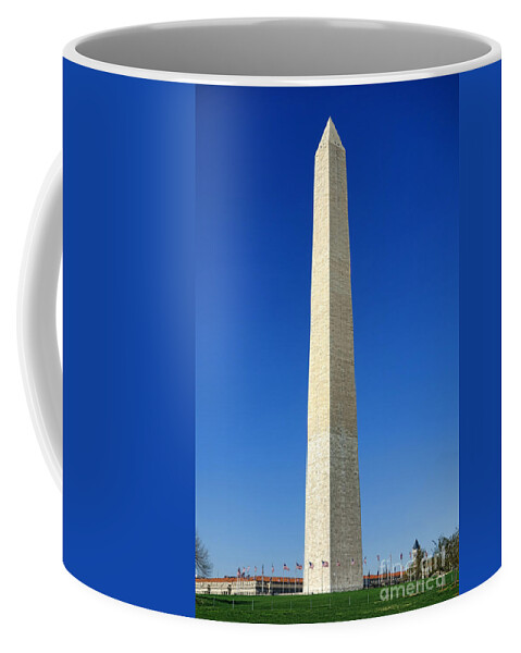 Washington Coffee Mug featuring the photograph The Washington Monument by Olivier Le Queinec