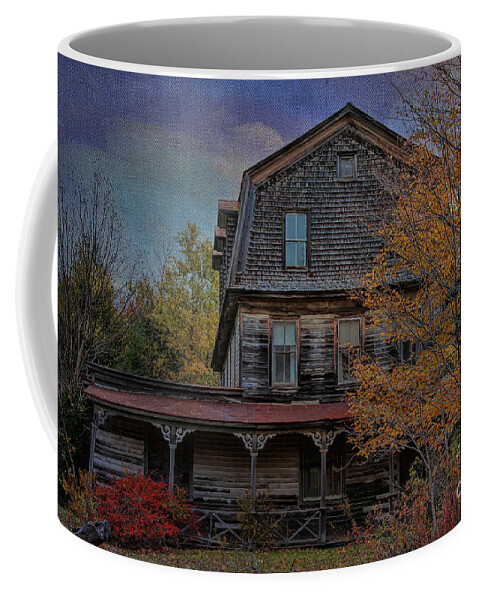 House Coffee Mug featuring the photograph This Olde House in New York by Deborah Benoit