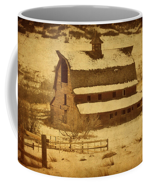 Barn Coffee Mug featuring the photograph Vintage Perry Park Barn by Priscilla Burgers