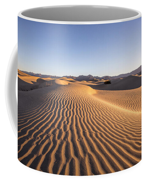 Horizontal Coffee Mug featuring the photograph Waves in the Distance II by Jon Glaser